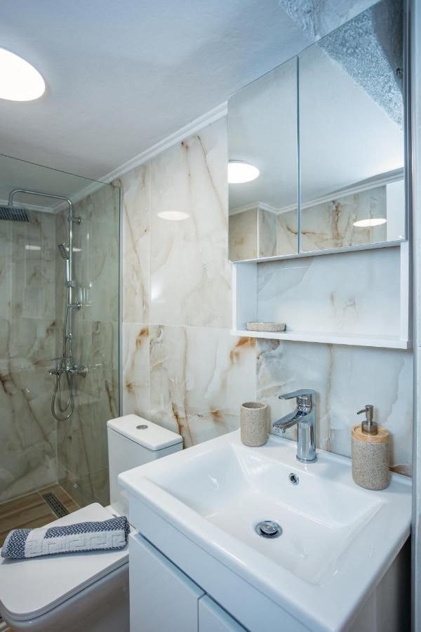Luxury Downtown Apartment Z1 Tesalonika Bagian luar foto
